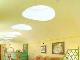 Crystal Hotel Varese