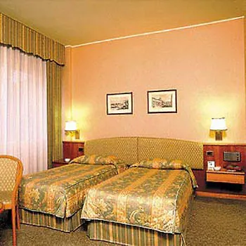 Crystal Hotel Varese