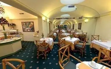 Crystal Hotel Varese 4*,  Italy