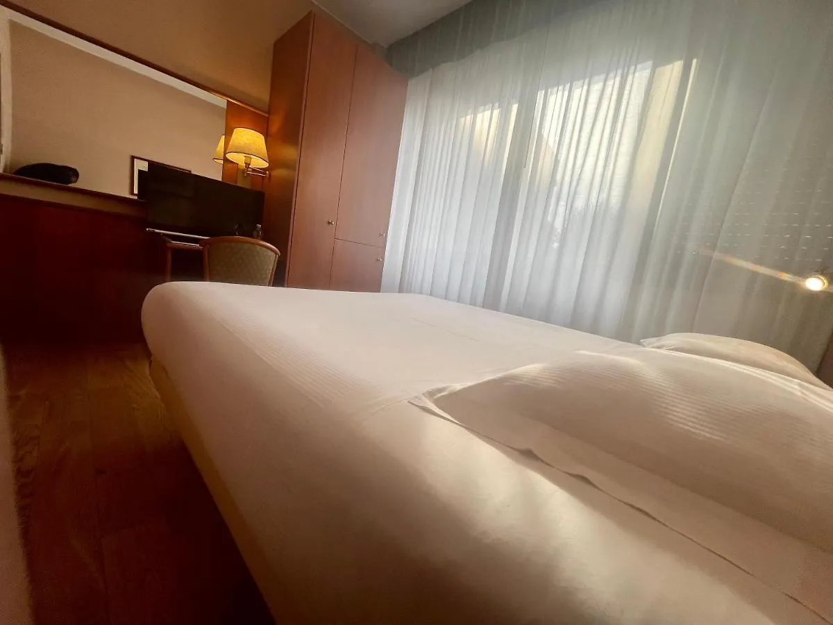 Crystal Hotel Varese Italia