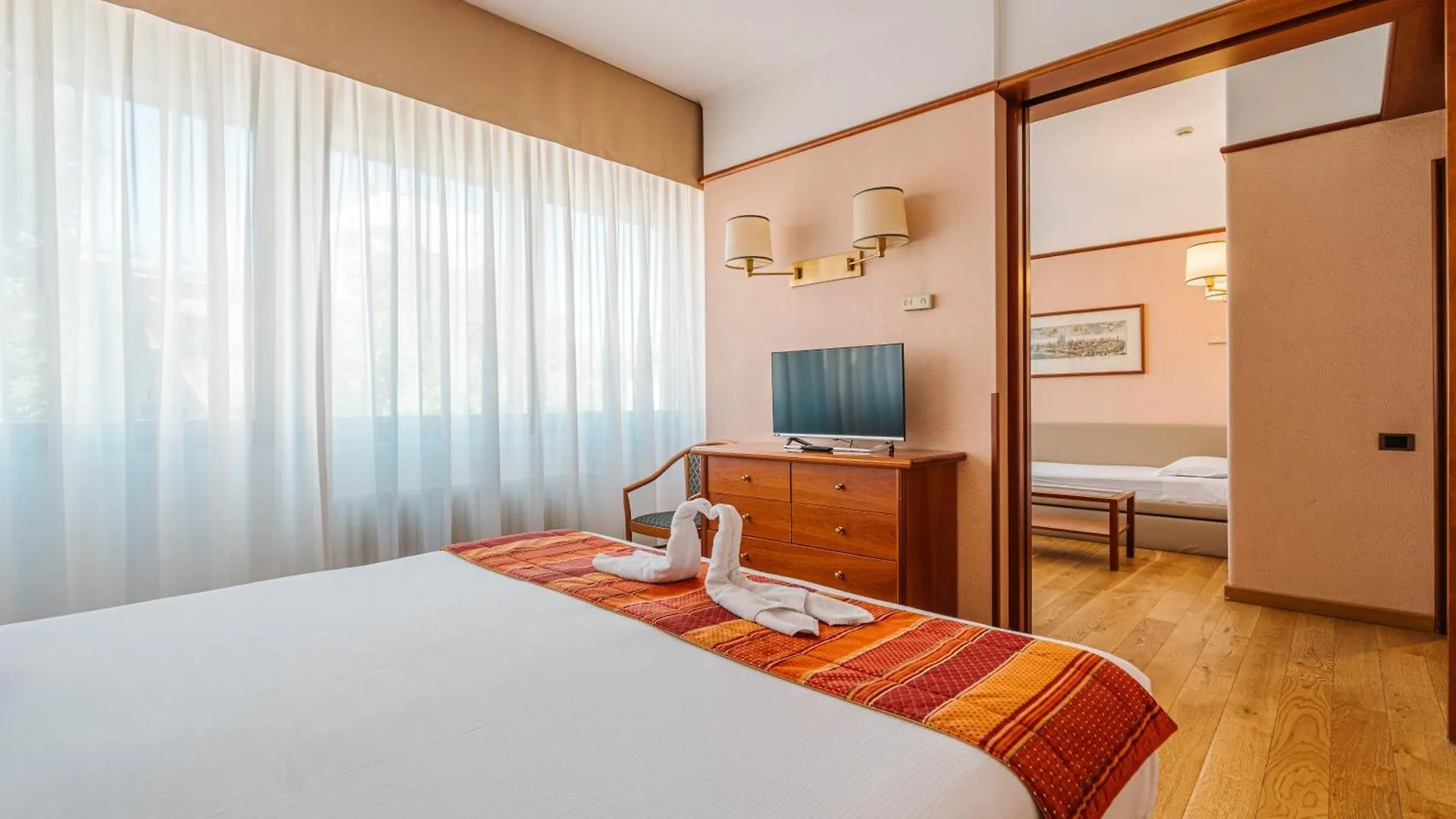 Crystal Hotel Varese